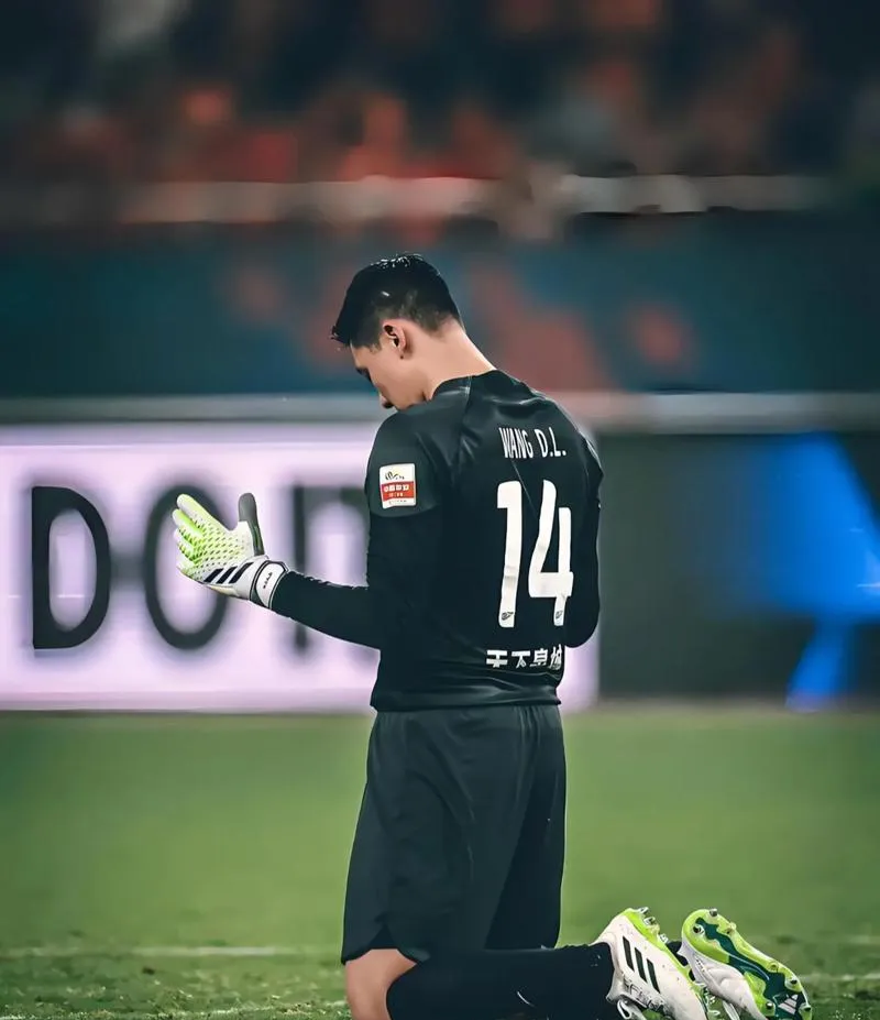 铁流千里皮定均著 铁流千里皮定均著