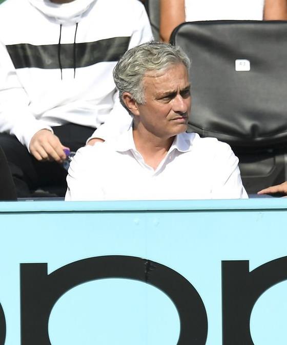 北京首钢国际比赛日强势反弹转折点阿森纳再遭质疑，现场解说直呼：穆雷在中国队比赛中战术调整的简单介绍